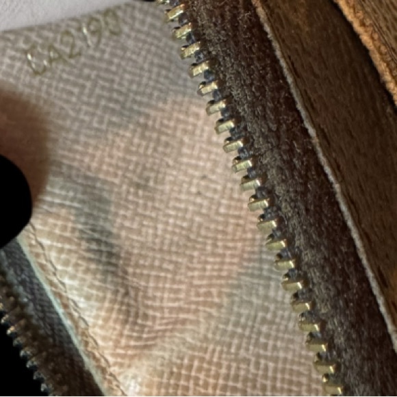 Authentic Louis Vuitton Monogram Trunks Key Cles Pouch - Picture 10 of 11